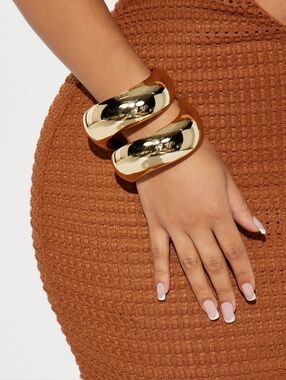Polished Gold Statement Cuff Bracelet - Women Jewelry